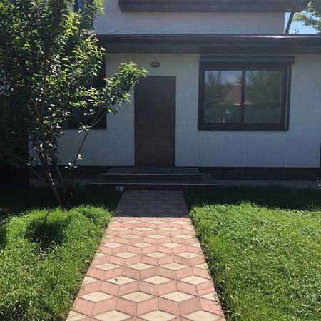 Dacha Karolino-Buhaz Exterior photo